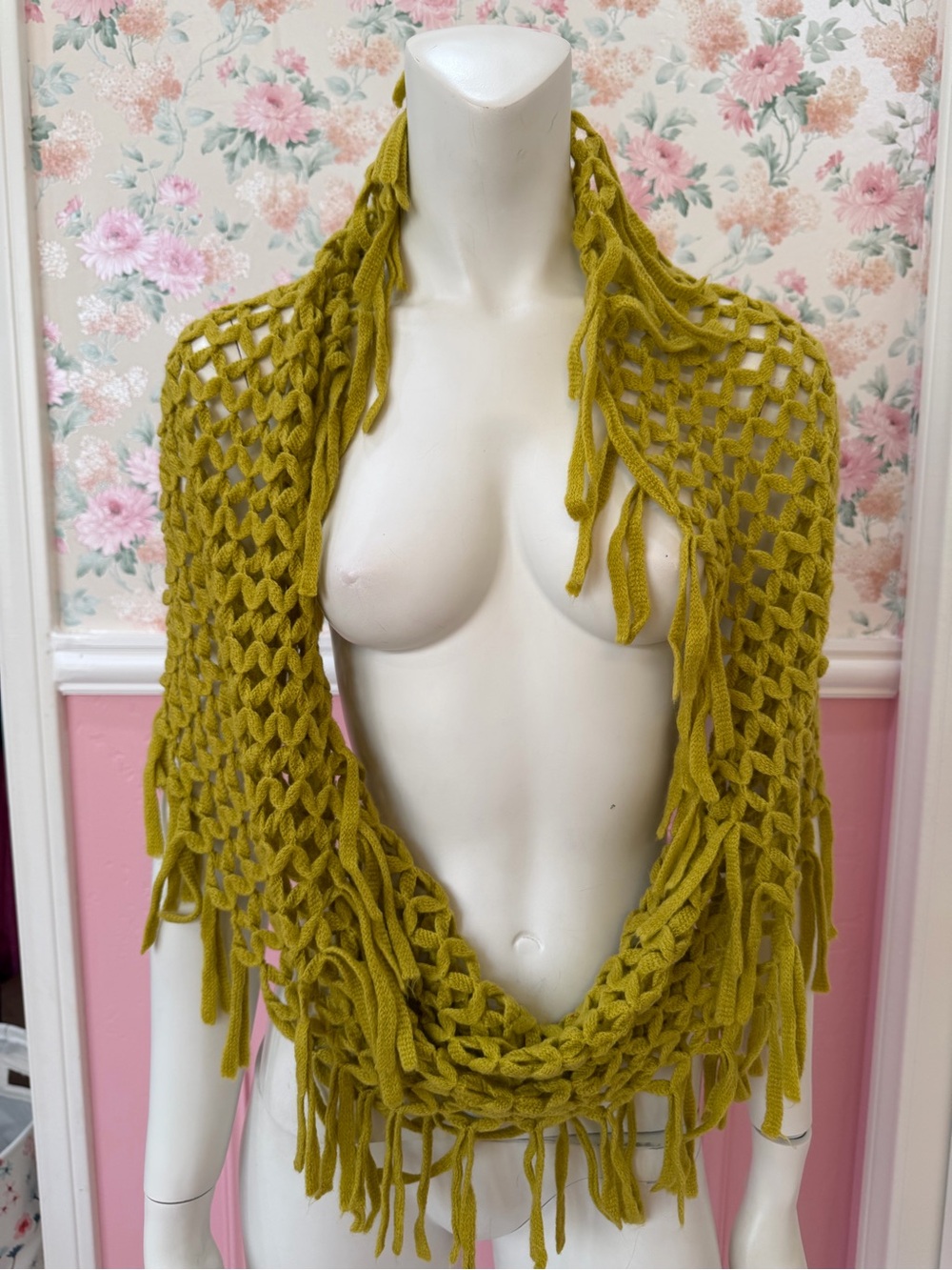 Knit Open-Weave Fringe scarf - Olive Green